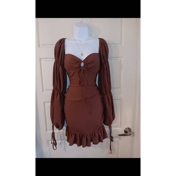 Pretty Little Thing Brown Ruffle Dress NWT - Picture 1 of 4